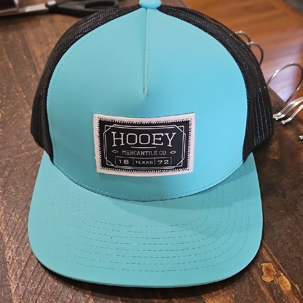 Hooey Aqua and Black Mesh Cap NWOT